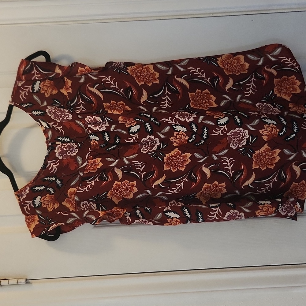 Assortment Of ANN TAYLOR AND LOFT Tunic tops - Picture 7 of 9